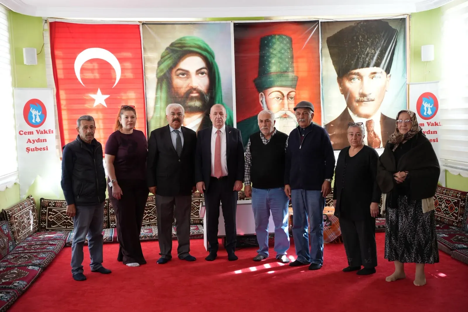 Ümit Özdağ Cem Vakfı Aydın Şubesi'ni ziyaret etti